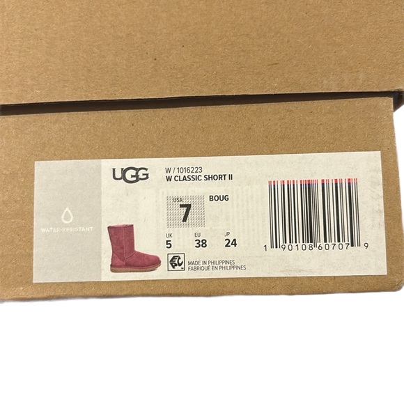 NEW - Burgundy Ugg Boots - classic short - Picture 4 of 4